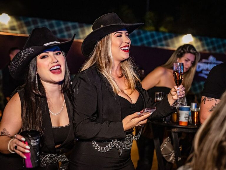 Look para Show Sertanejo à Noite: Dicas Essenciais de Moda