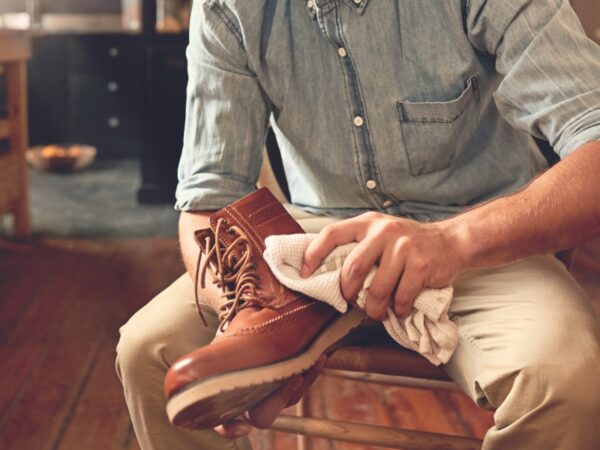 Como hidratar couro de bota: dicas de cuidados e produtos