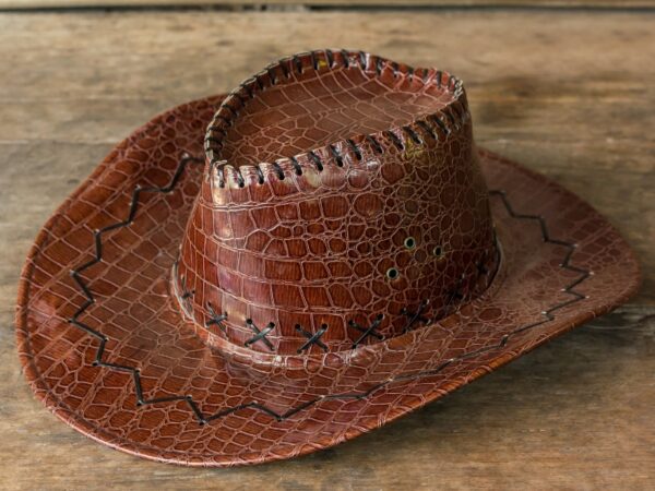 Para que serve o chapéu de couro do cowboy? Guia completo