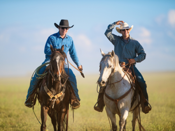 Como se vestir para cavalgada: estilo country e conforto
